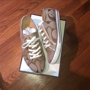 100% AUTHENTIC COACH SNEAKERS